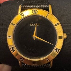 Vintage Gucci Gold and Black Men’s Watch